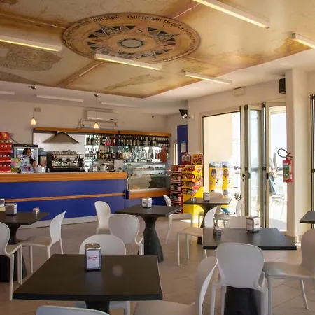 Centro Vacanze Mirage Hotel 4*